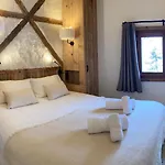 Les Martin's 4 *